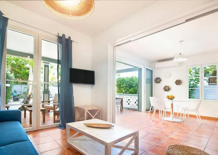 Villa Aquamarine, 2 Bedroom Beach House And Private Pool, Orient Beach!